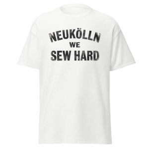 Klassisches Unisex T-Shirt